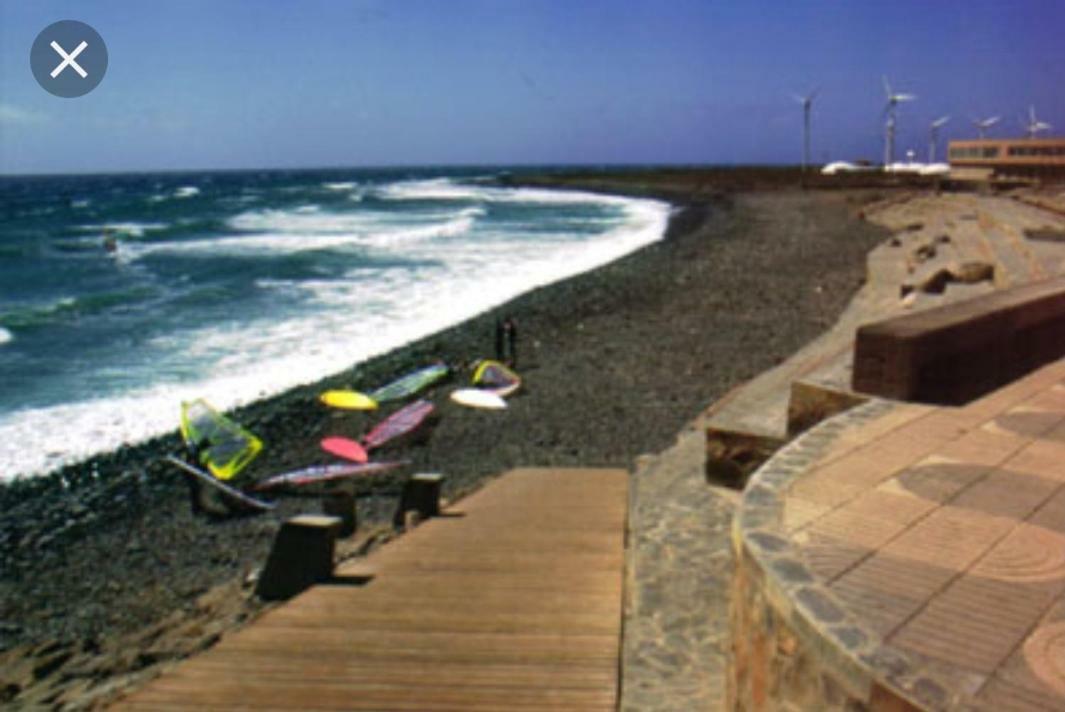 Bed And Breakfast By The Sea Pozo Izquierdo Экстерьер фото
