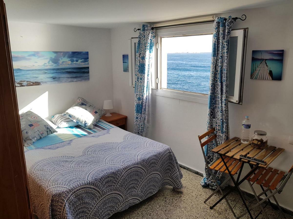 Bed And Breakfast By The Sea Pozo Izquierdo Экстерьер фото