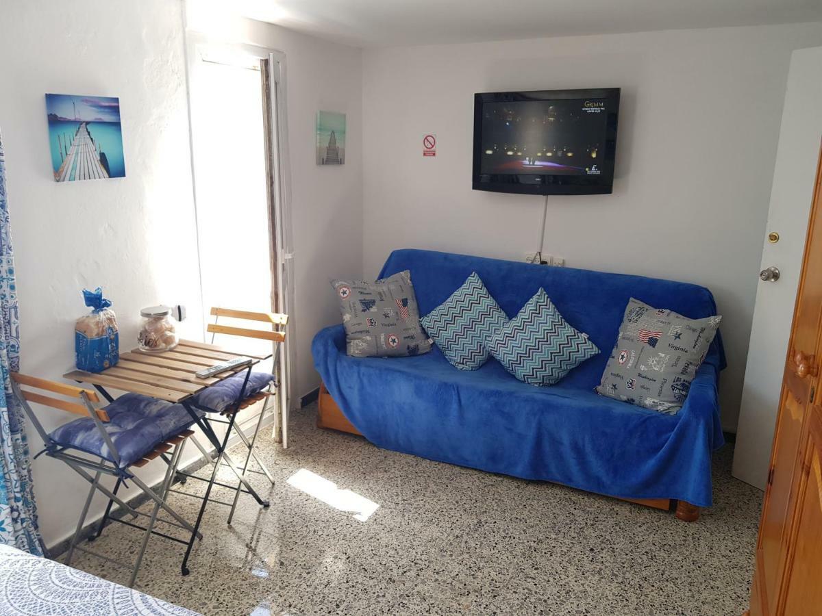 Bed And Breakfast By The Sea Pozo Izquierdo Экстерьер фото